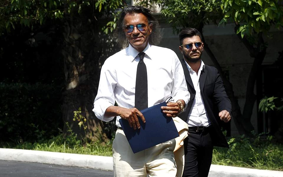 Η φωτογραφία του Ψινάκη στο Instagram από το καμένο Μάτι – Τι ζητά από τους πολίτες